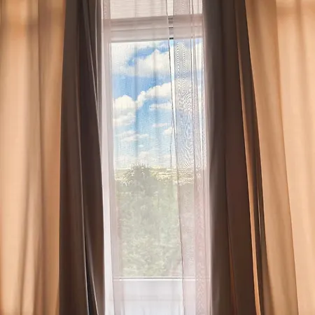 아파트 Gorgeous Two Minutes From Park 키시나우